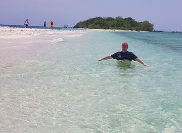 philippines/zamboanga-city/sta-cruz-island/attraction/little-sta-cruz-island-sand-bar