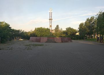 ukraine/mykolaiv-region/attraction/skver-pam-yati-zhertv-holodomoru