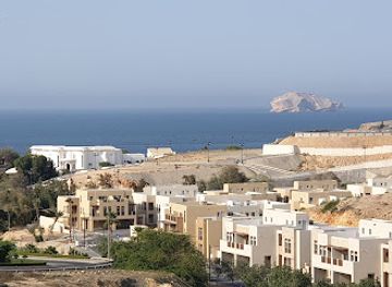 oman/muscat-governorate/attraction/qurum-heights