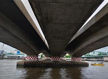 thailand/bangkok/attraction/phra-pokklao-bridge