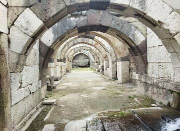 turkiye/aegean-region/attraction/agora-open-air-museum