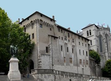 france/grenoble/attraction/chateau-des-ducs-de-savoie