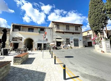 cyprus/larnaca-district/attraction/lefkara-square