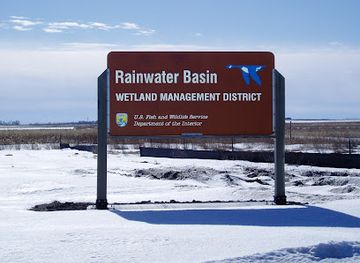 nebraska/rainwater-basin/attraction/rainwater-basin-wetland-management-district-admin-building-and-visitor-contact-station
