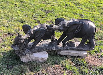 zimbabwe/mashonaland-west/attraction/heritage-village