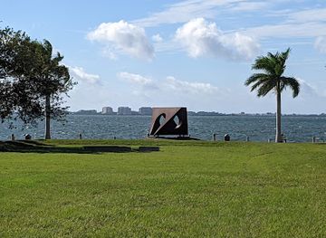 florida/sarasota-beaches/attraction/mable-ringling-rose-garden-at-the-ringling