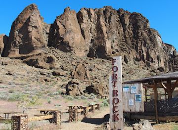 oregon/linn-county/attraction/fort-rock-state-natural-area