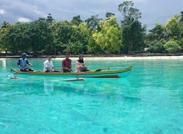 indonesia/maluku/attraction/pantai-liang