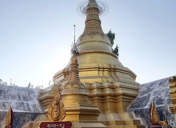 myanmar-burma/golden-rock/attraction/snake-pagoda