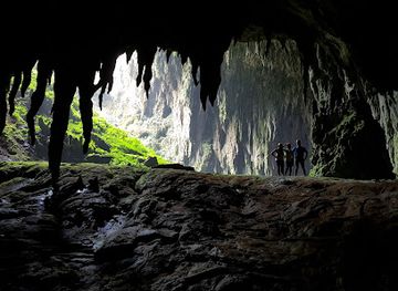 philippines/eastern-visayas/attraction/langun-gobingob-caves