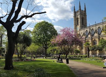 united-kingdom/middlesex/attraction/st-luke-s-gardens