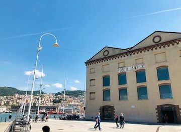 italy/genoa/attraction/centro-congressi-porto-antico