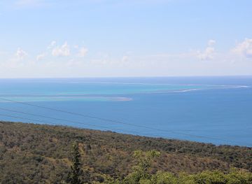 new-caledonia/hienghene/attraction/point-de-vue-col-d-amos