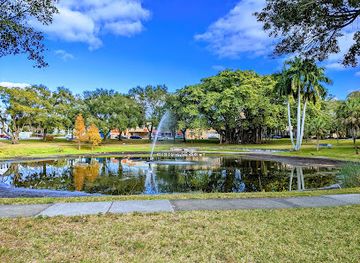 florida/st-petersburg/attraction/historic-round-lake-park