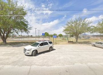 new-mexico/carlsbad/attraction/6th-st-park