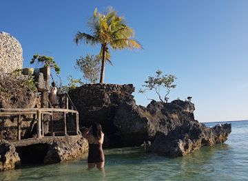 philippines/boracay/diniwid-beach/attraction/willy-s-rock