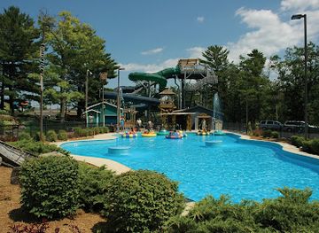 michigan/northern-michigan/attraction/pirate-s-cove-adventure-park