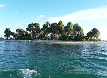 papua-new-guinea/buka/attraction/white-island