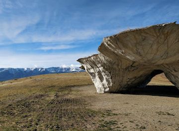 montana/beartooth-highway/attraction/tippet-rise-art-center