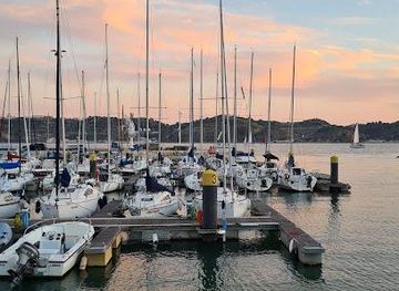 portugal/sintra/attraction/doca-de-belem