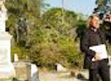 south-carolina/hilton-head-island/attraction/bonaventure-historic-savannah-low-country-private-with-shannon-scott-tours