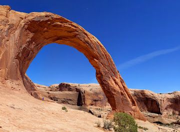 utah/arches-national-park/attraction/little-rainbow-bridge