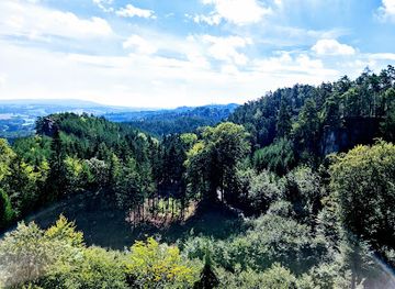 czechia/bohemian-paradise/attraction/valdstejn-castle