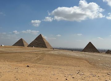 egypt/cairo/giza/attraction/pyramids
