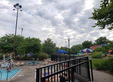 missouri/independence/attraction/adventure-oasis-water-park