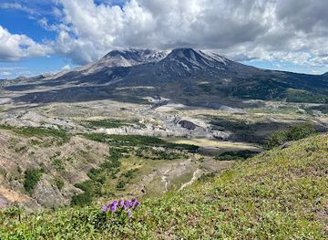 Mount St. Helens National Volcanic Monument