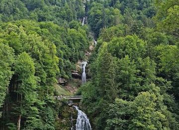 switzerland/lucerne/attraction/giessbach-waterfalls