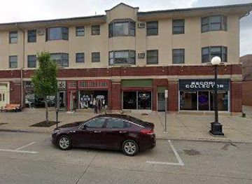 iowa/muscatine/attraction/iowa-city-literature-sidewalks