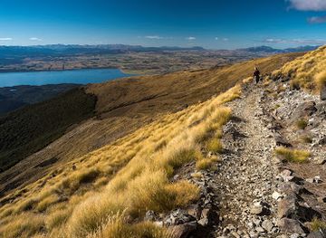 new-zealand/fiordland-national-park/attraction/luxmore-summit-walk