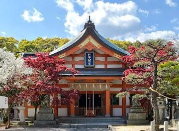 japan/fukuoka/attraction/momiji-hachimangu