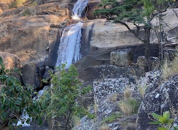 zimbabwe/matabeleland-north/attraction/lumeni-falls