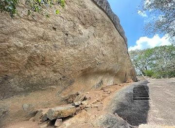 sri-lanka/anuradhapura/attraction/rajagiri-caves