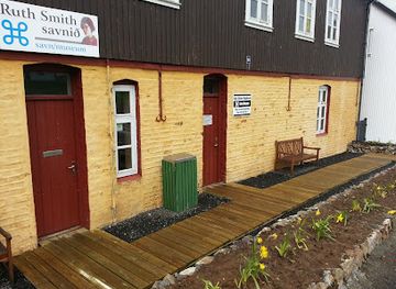 faroe-islands/tvoroyri/attraction/ruth-smith-art-museum