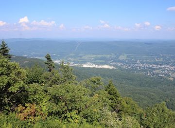 massachusetts/mohawk-trail-state-forest/attraction/mount-greylock-state-reservation