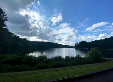 north-carolina/mountain-region/attraction/william-b-umstead-state-park