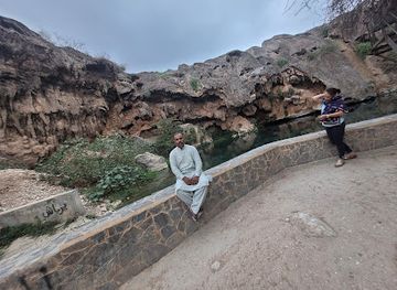 oman/dhofar-governorate/attraction/ain-sahlounout