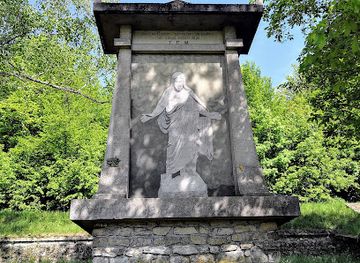 czechia/moravian-karst/attraction/pamatnik-lesniku