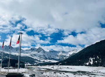 andorra/grau-roig/attraction/view-point-of-andorra-flag-and-mts