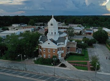 alabama/south-alabama/attraction/old-courthouse-museum