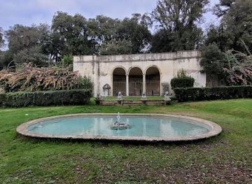 vatican-city/st-peter-s-basilica/attraction/portico-dei-leoni