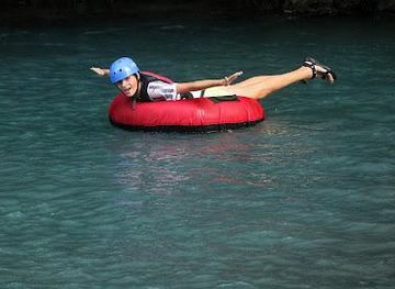 costa-rica/la-fortuna/attraction/rio-celeste-experience