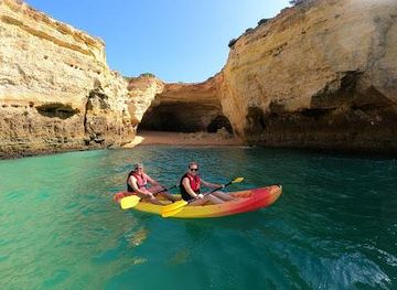 portugal/faro/attraction/kayak-sup-benagil