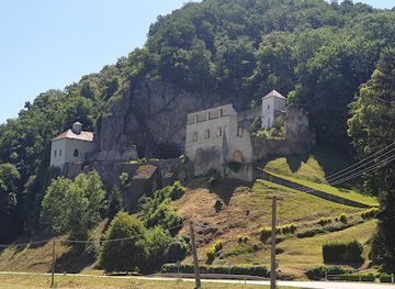 slovakia/trencin/attraction/naucny-chodnik-mala-a-velka-skalka
