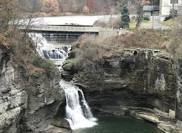 new-york/ithaca/attraction/rocky-falls