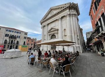 italy/venice/attraction/campo-san-barnaba