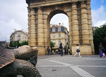 france/aquitaine/attraction/porte-d-aquitaine